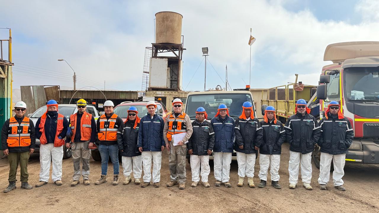 Equipo de trabajadores de Proambientes en faena